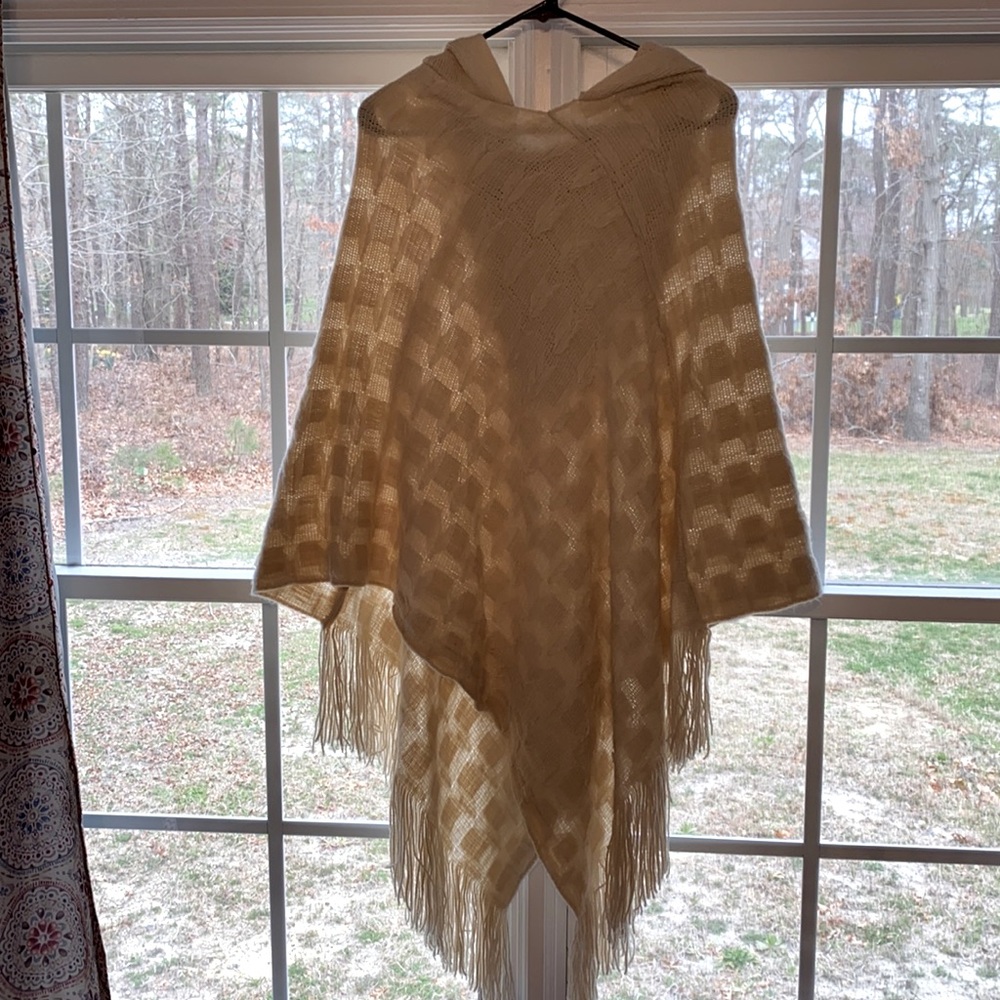 Poncho sweater